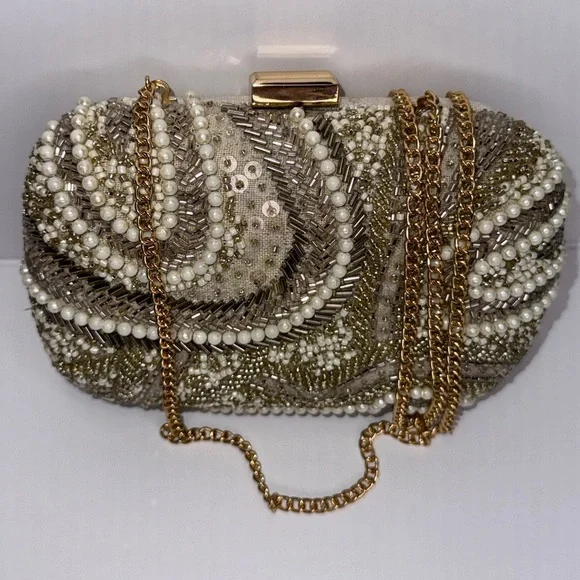 Lulu’s Elegant Beaded Clutch w/ Gold Chain (worn once) - Picture 1 of 7